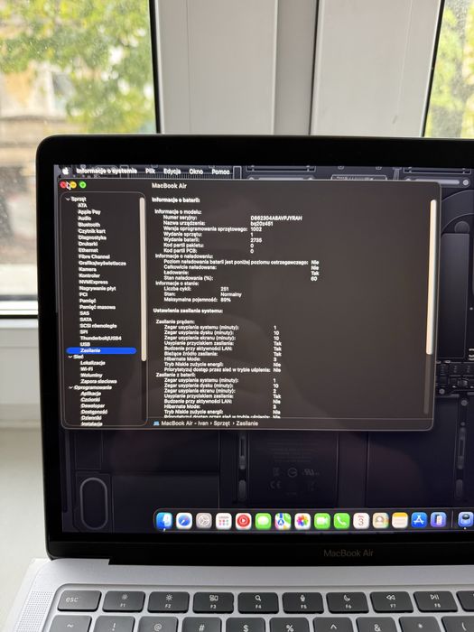 Apple MacBook Air M1 2020 | 13,3" 8/256 GB | Bardzo dobry stan