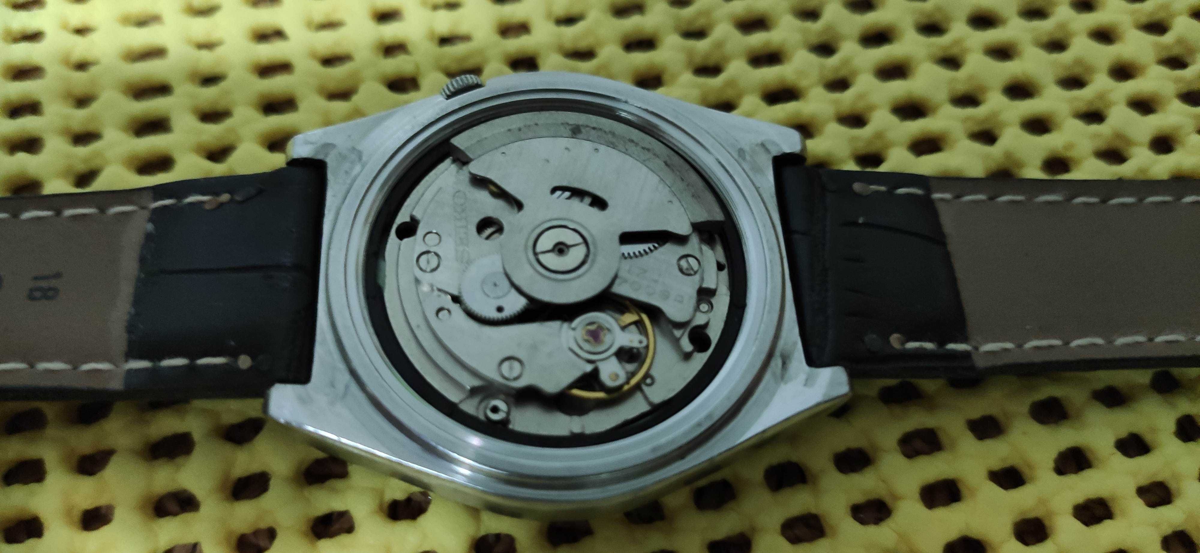 Relógio antigo SEIKO 5 automático