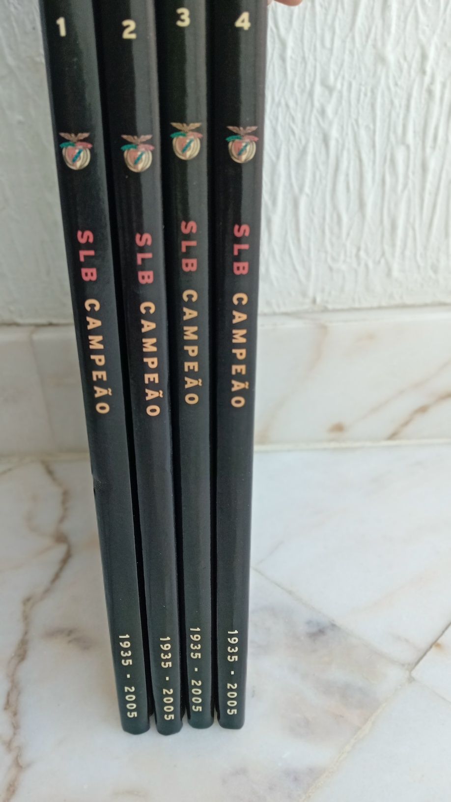 4 volumes Benfica