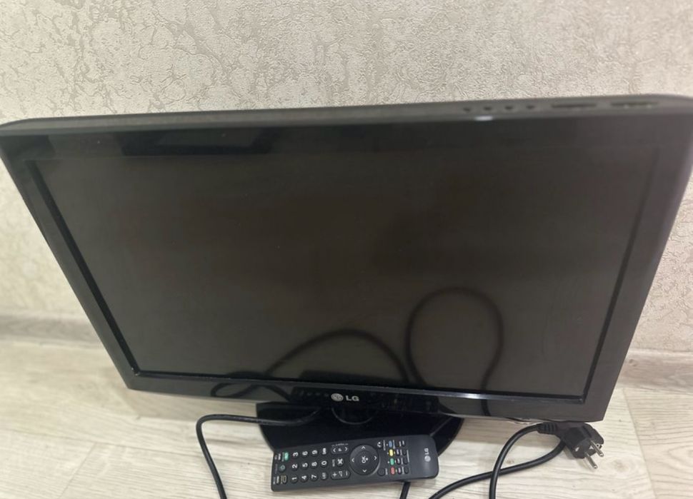 Телевізор LG 22LD320