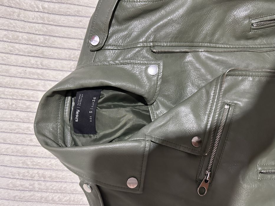 Косуха жіноча.