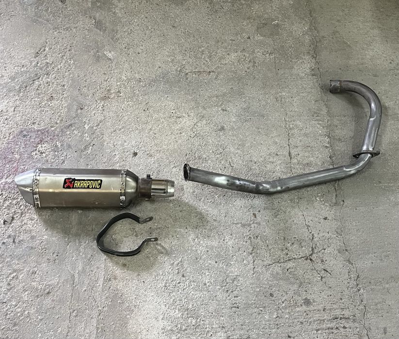 Прямоток Akrapovic + коліно(підходить на 150-200сс)