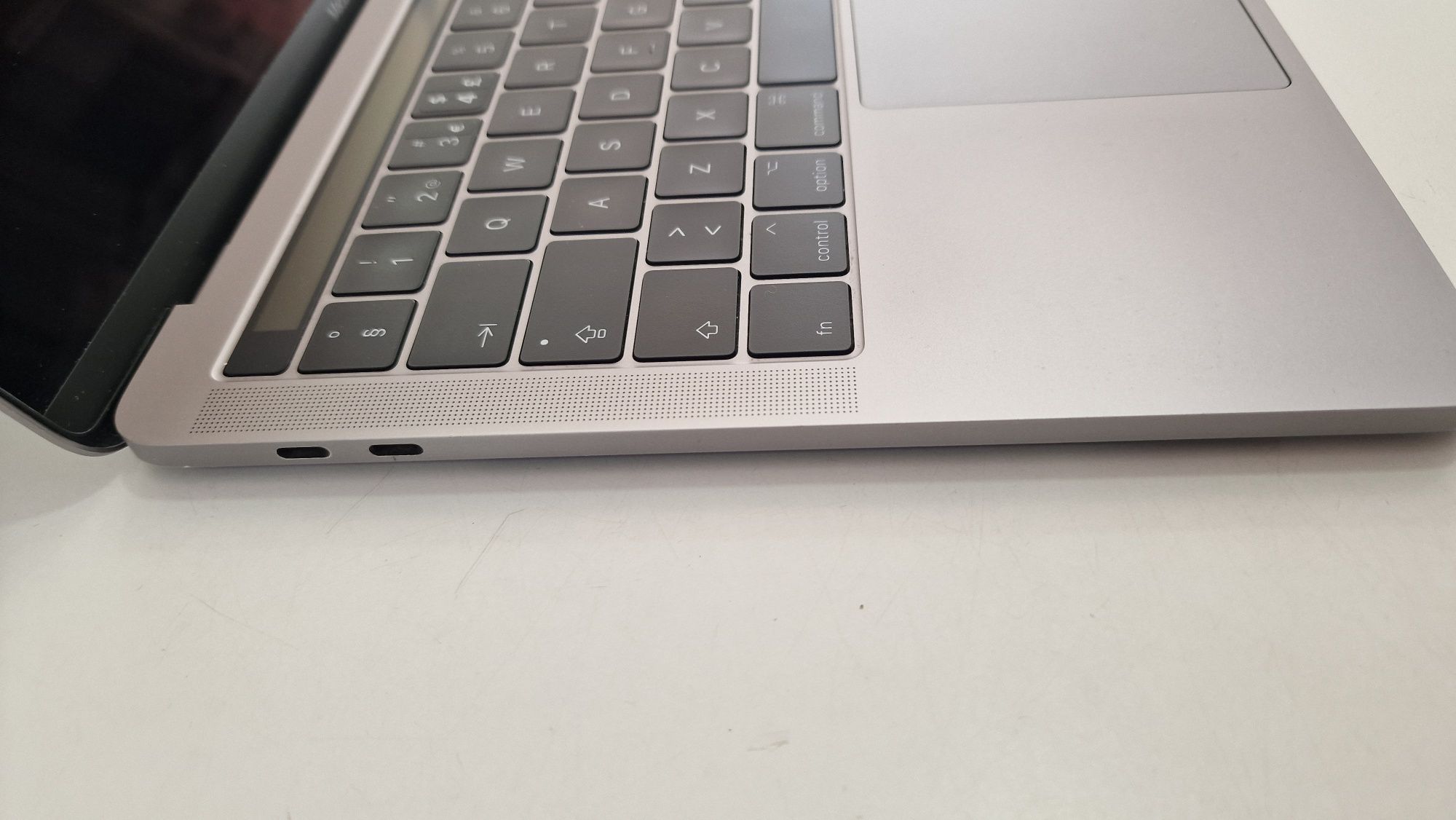 Macbook pro i5 16Gb 512Gb