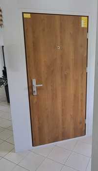 Drzwi wejściowe wewnatrzklatkowe 44dB klasa RC3 winchester 90 prawe