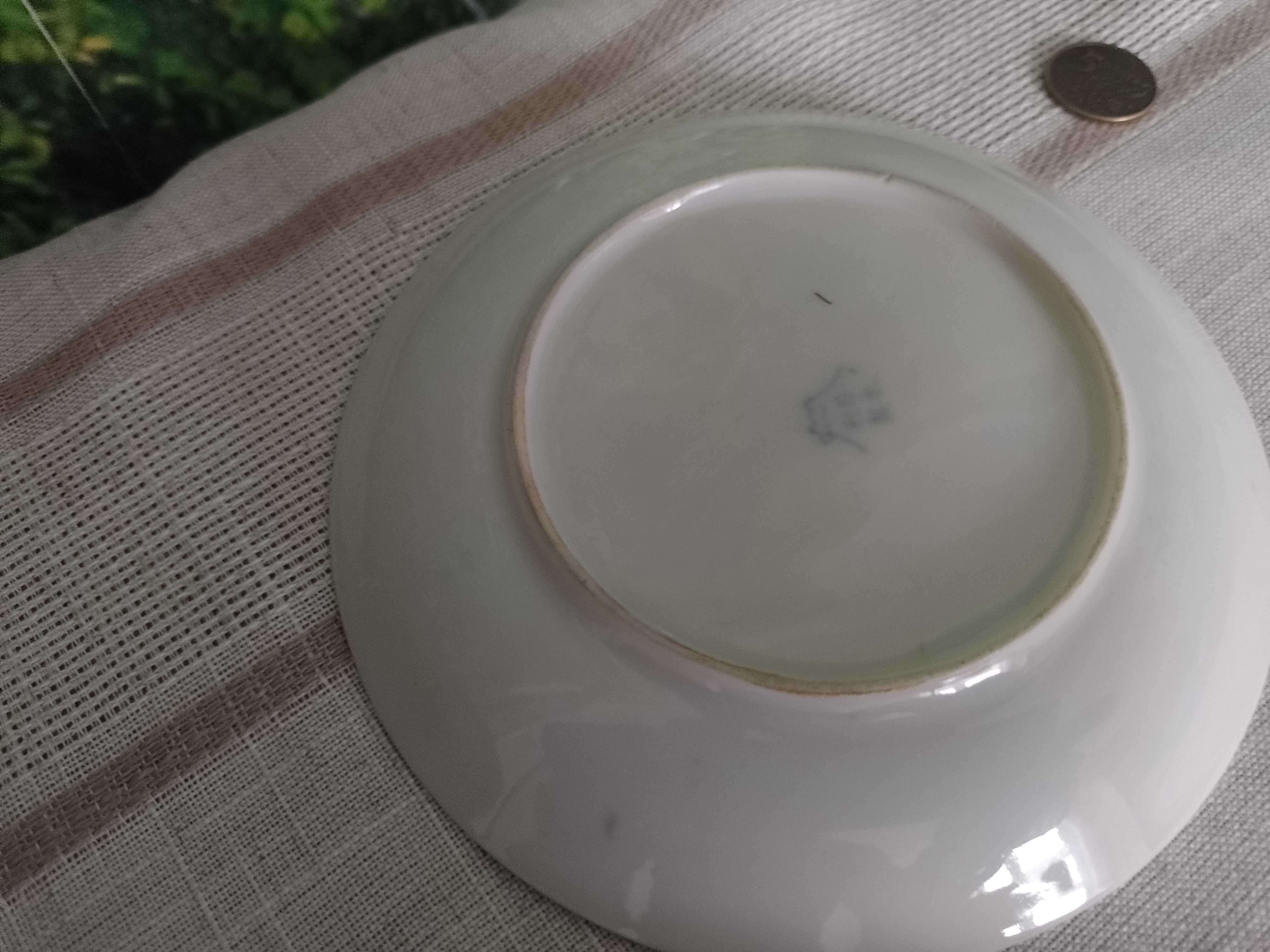 Ceramiczne talerzyki.