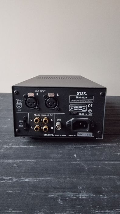 Stax SRM-353X твердотільний підсилювач для електростатичних навушників