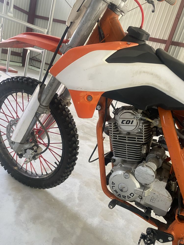 Sprzedam Alfarad 250 4t