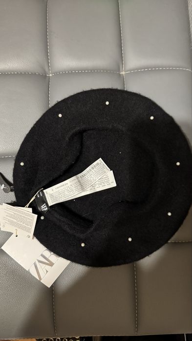 Вовняний берет Zara новий