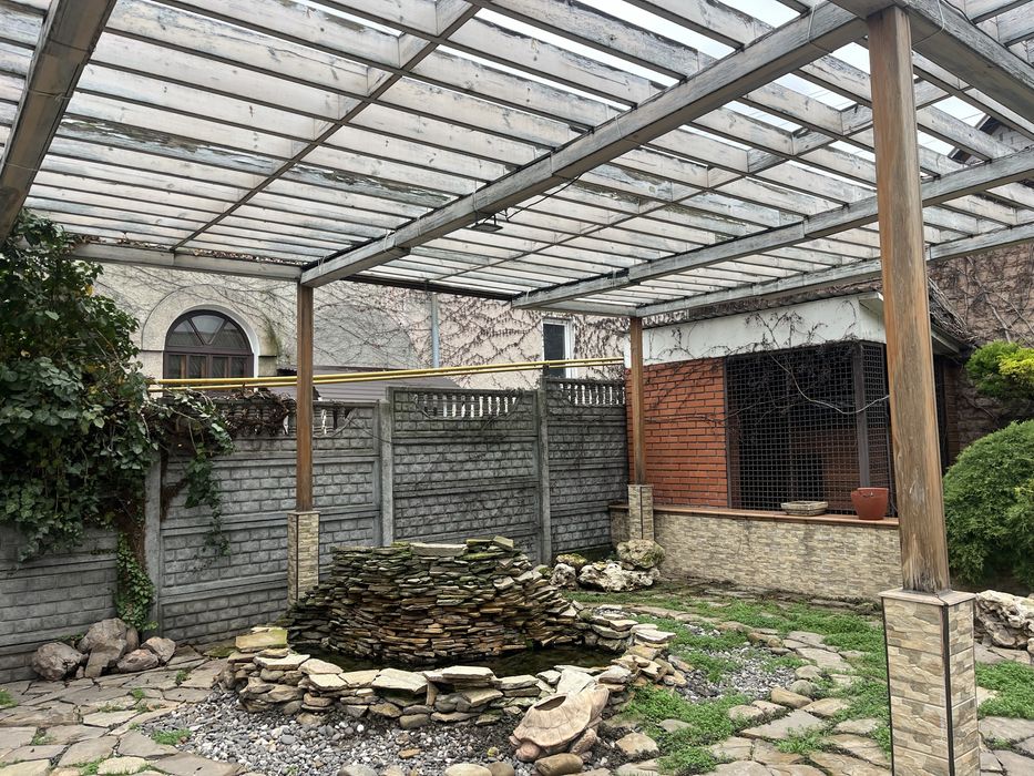 Продам ДОМ. на ж/м ПОБЕДА-3 , с ремонтом