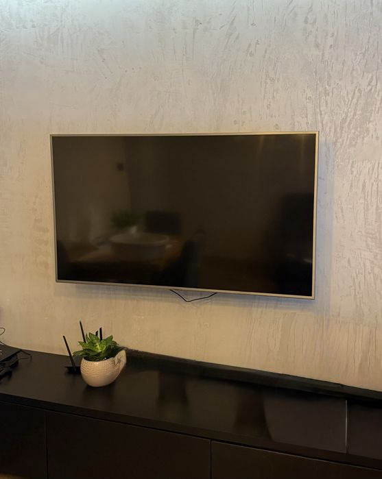 Sprzedam telewizor Samsung QE55Q64 QLED 55” – stan bardzo dobry