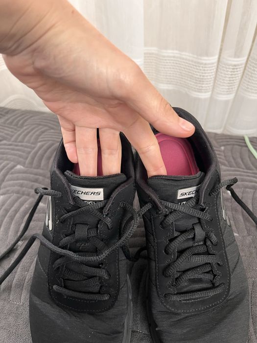 Skechers кроси 38