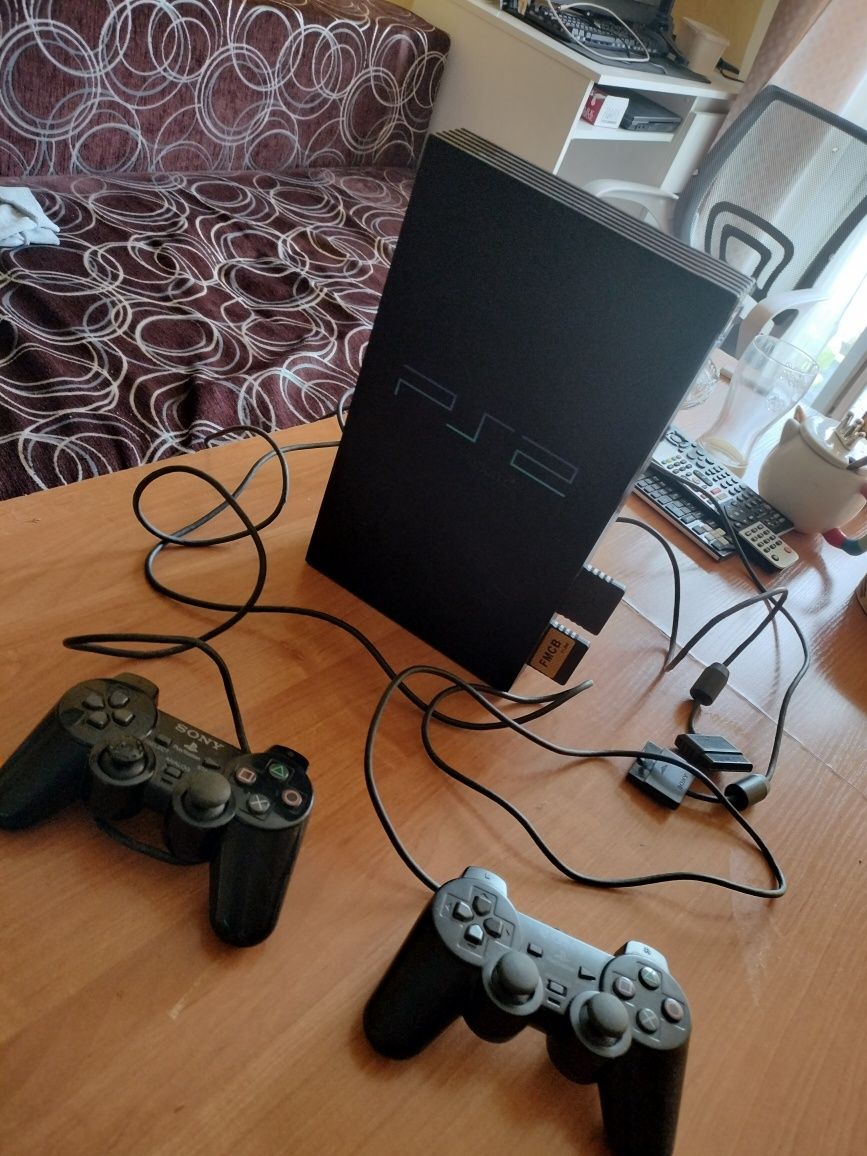 Sprzedam 3 konsole ps1 i ps2