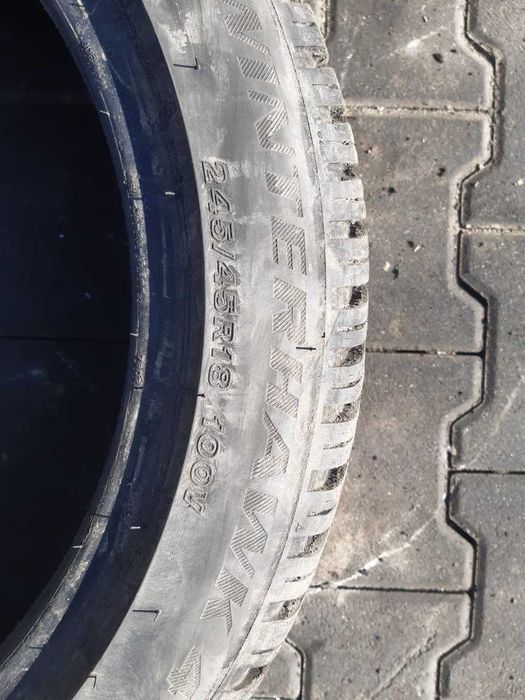 Opona Firestone 245/45R18 100V Winterhawk 4 Opona zimowa jak nowa