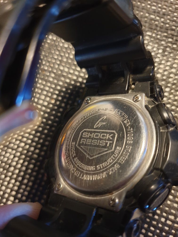 Oryginalny zegarek Casio G-SHOCK GA-710 GB, 200 m