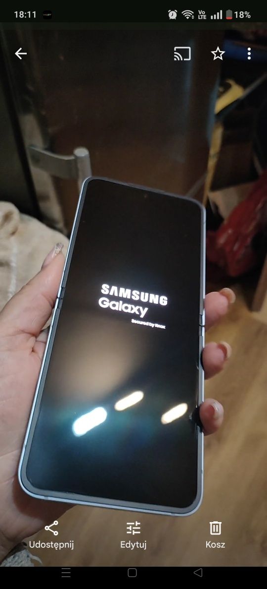 Sprzedam Samsung Galaxy flip 6