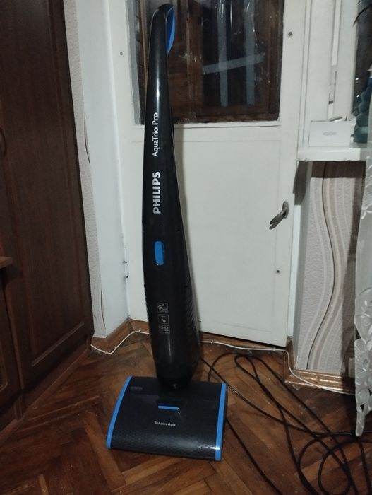 Пилосос миючий Philips AquaTrio Pro