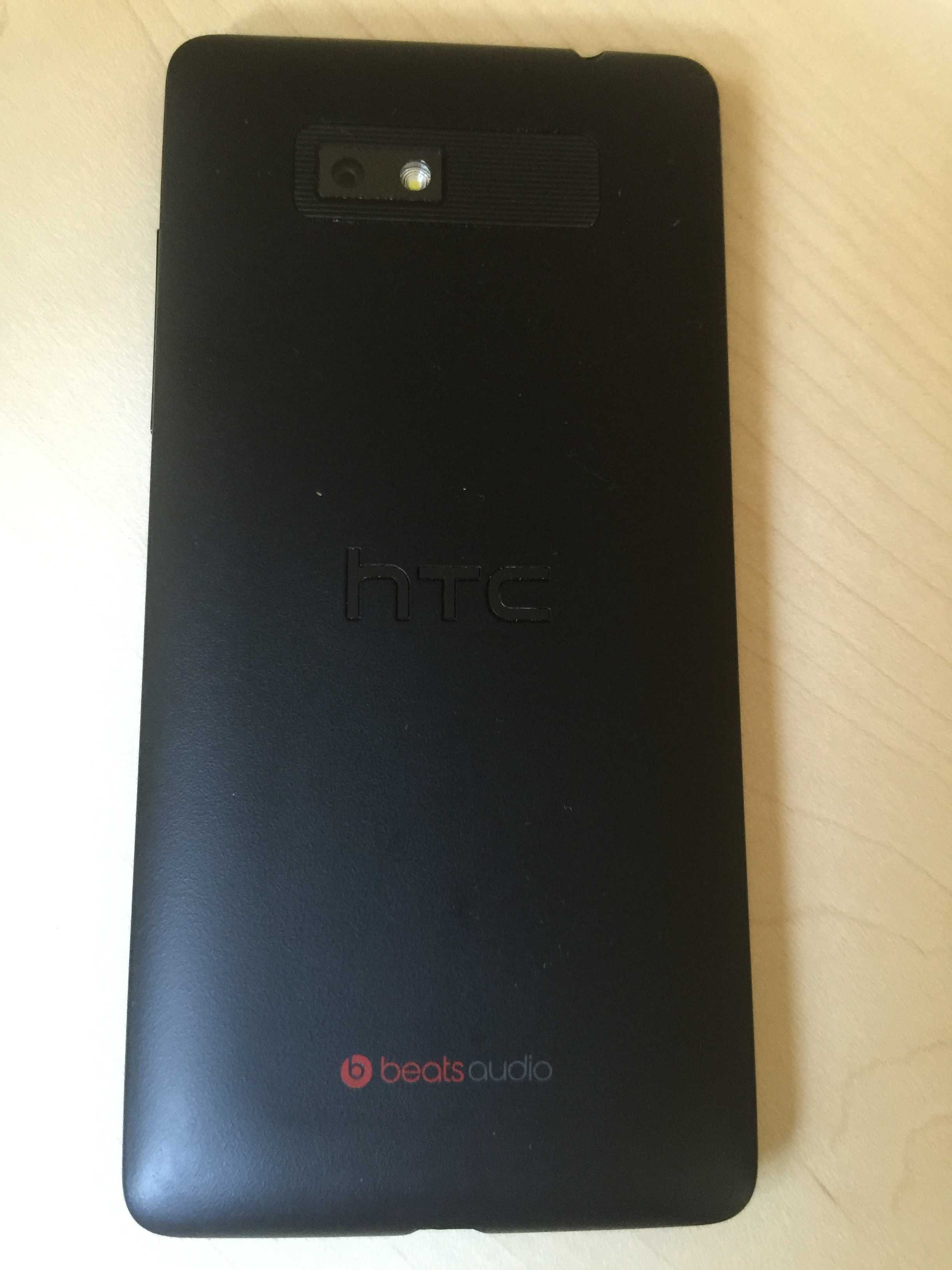 Смартфон HTC Desire 600 Dual Sim