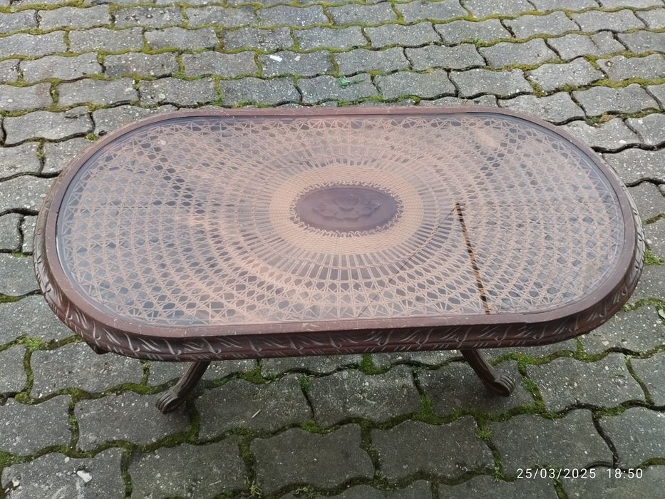 Mesa de centro 
1,00 metro por 0,51