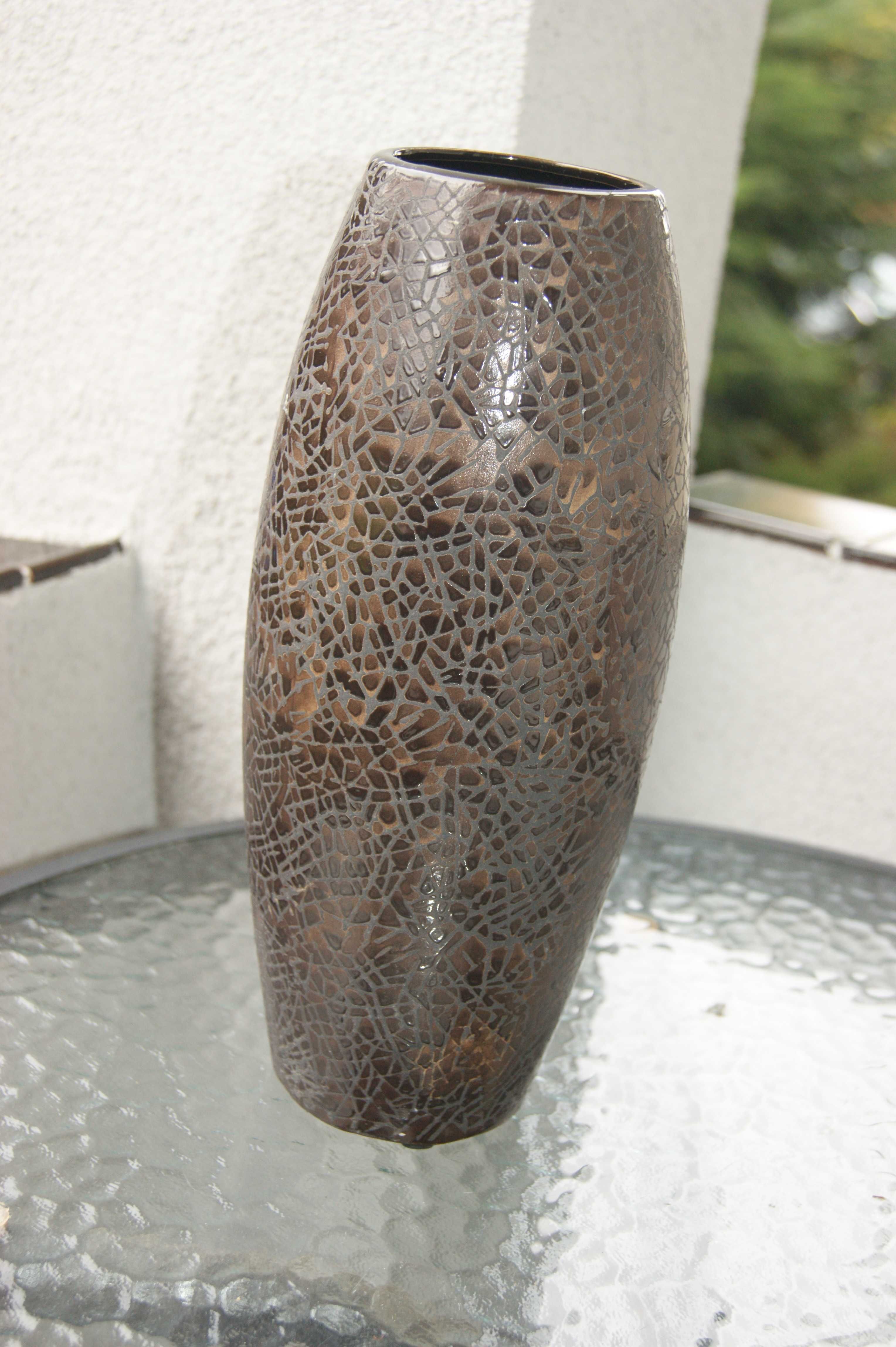 Ceramiczny,ciemnobrązowy ,"fakturowany" wazon-wysokość-28 cm