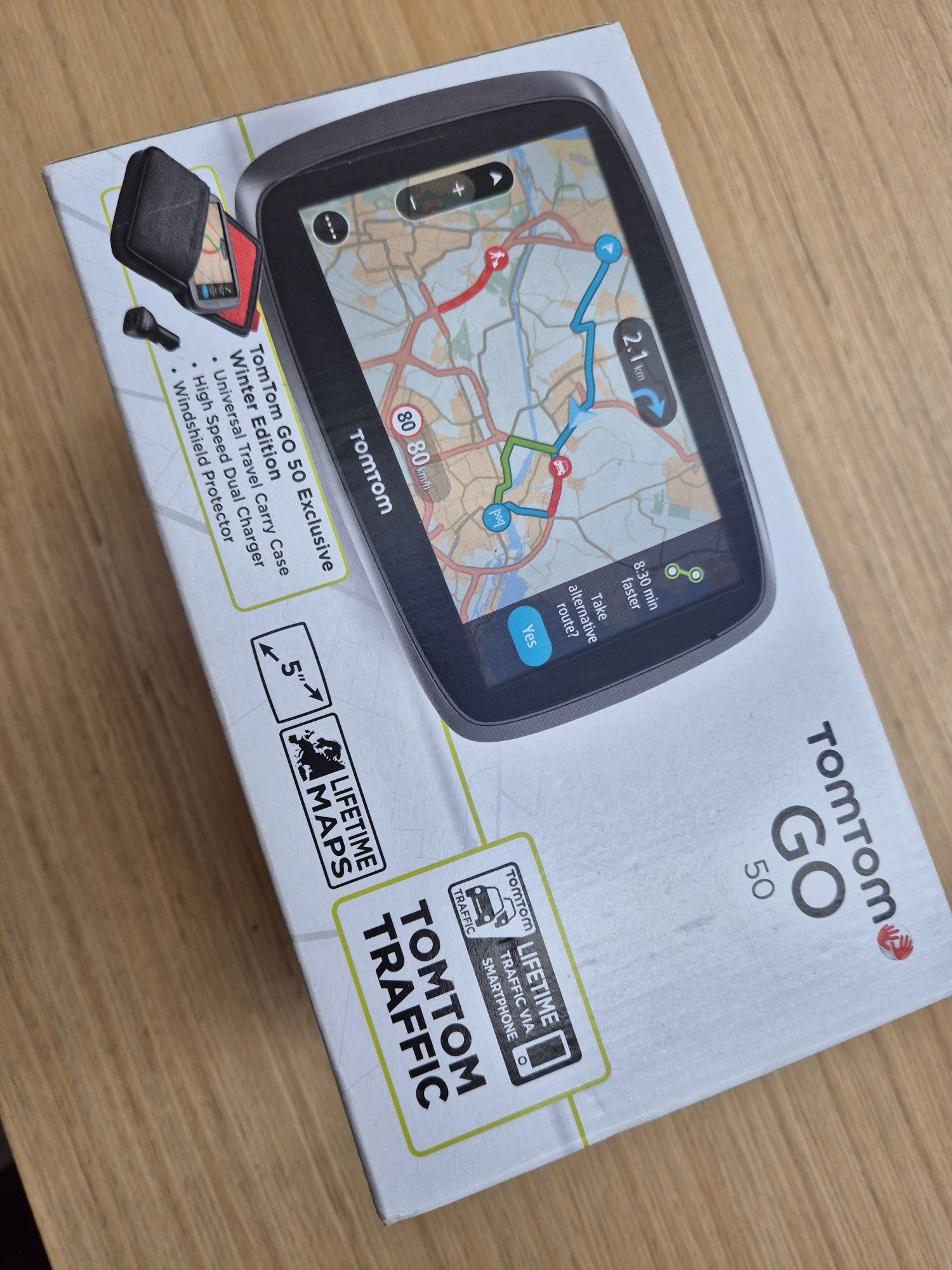 GPS tomtom go 50 com acessórios 

Inclui todos acessórios e foi actual