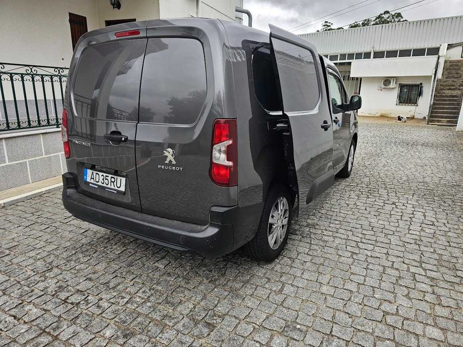 Peugeot Partner 1.5 HDi – 102cv NOVEMBRO 2020 COM 82.000KM