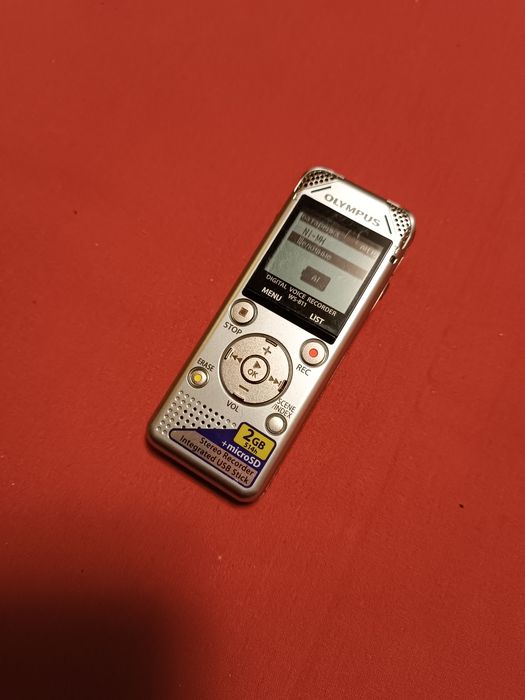 Диктофон Olympus WS-811.