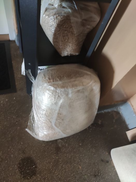 Pellet, podłoże dla gryzonia oddam za dobre piwko