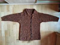 Ciepły sweter z tkaniny bukla zapinany na guziki rozm.L szerokość 96cm