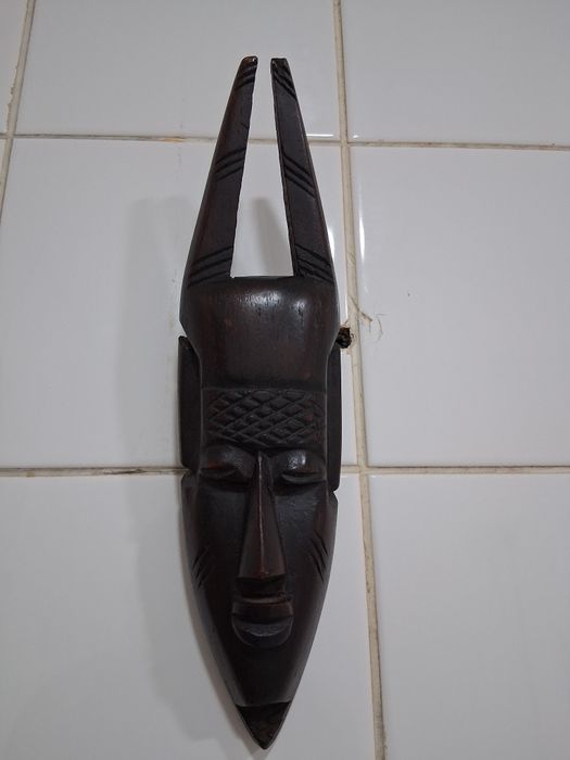Decoração " Caras em madeira "