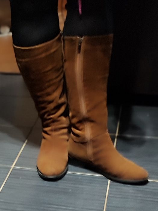 Чобітки осінь/ зима 39р