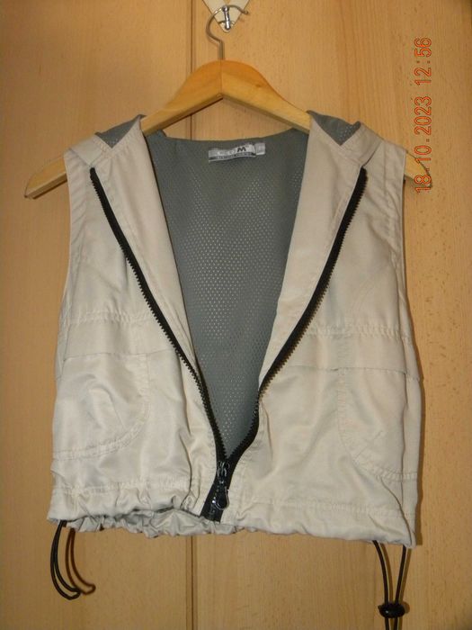 Bezrękawnik z kapturem 98cm