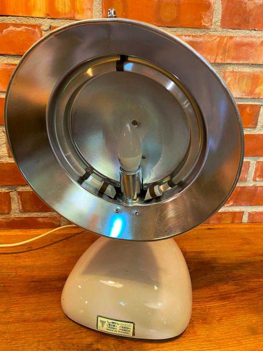 Lampa medyczna FAMED, industrialna, antyk.