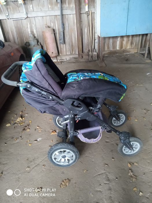 Коляска прогулочная