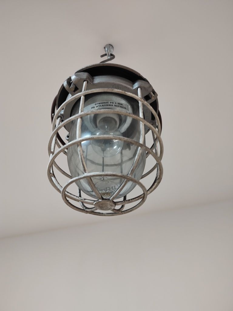 Lampy przemysłowe, loftowe, loft