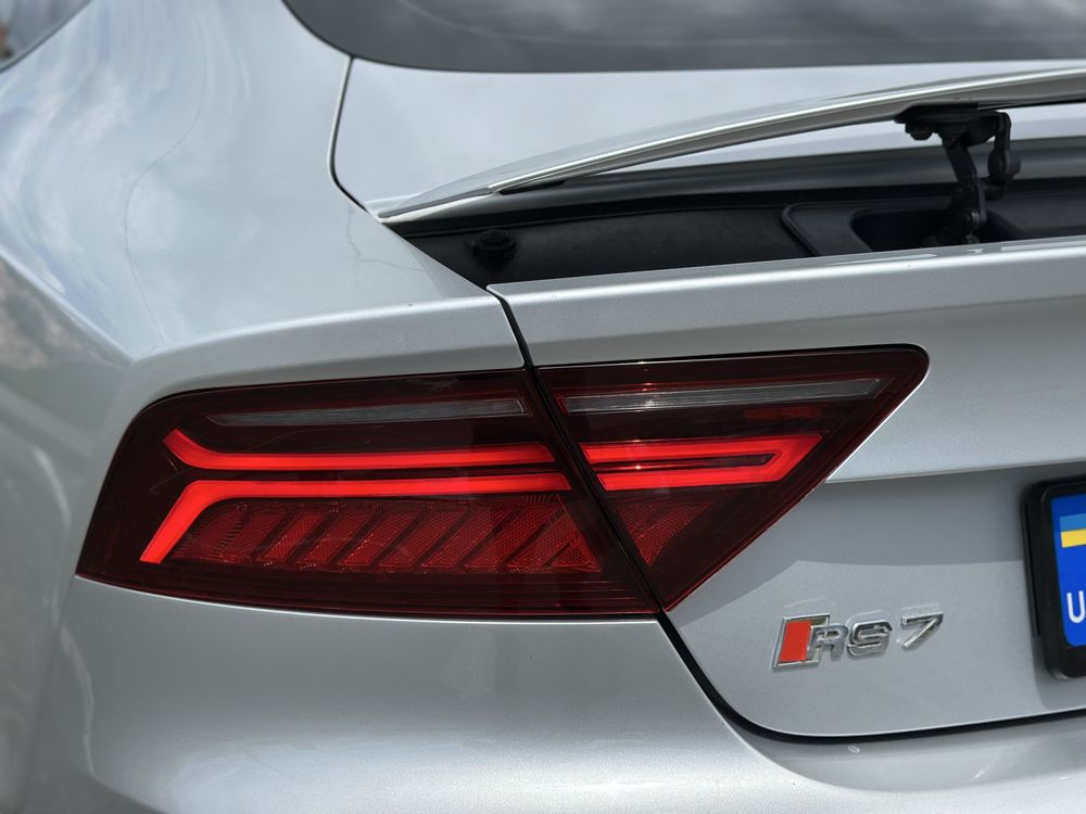 Продам Audi RS7 2014