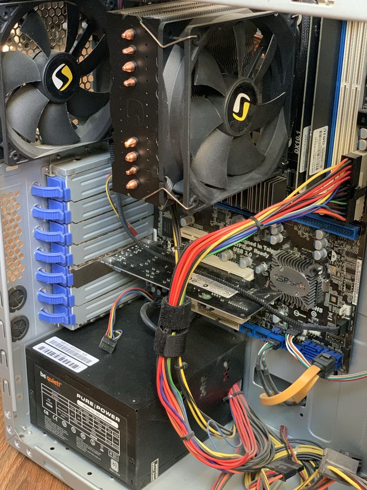 Komputer PC stacjonarny AMD Phenom X6 / 8 GB RAM / Sound blaster