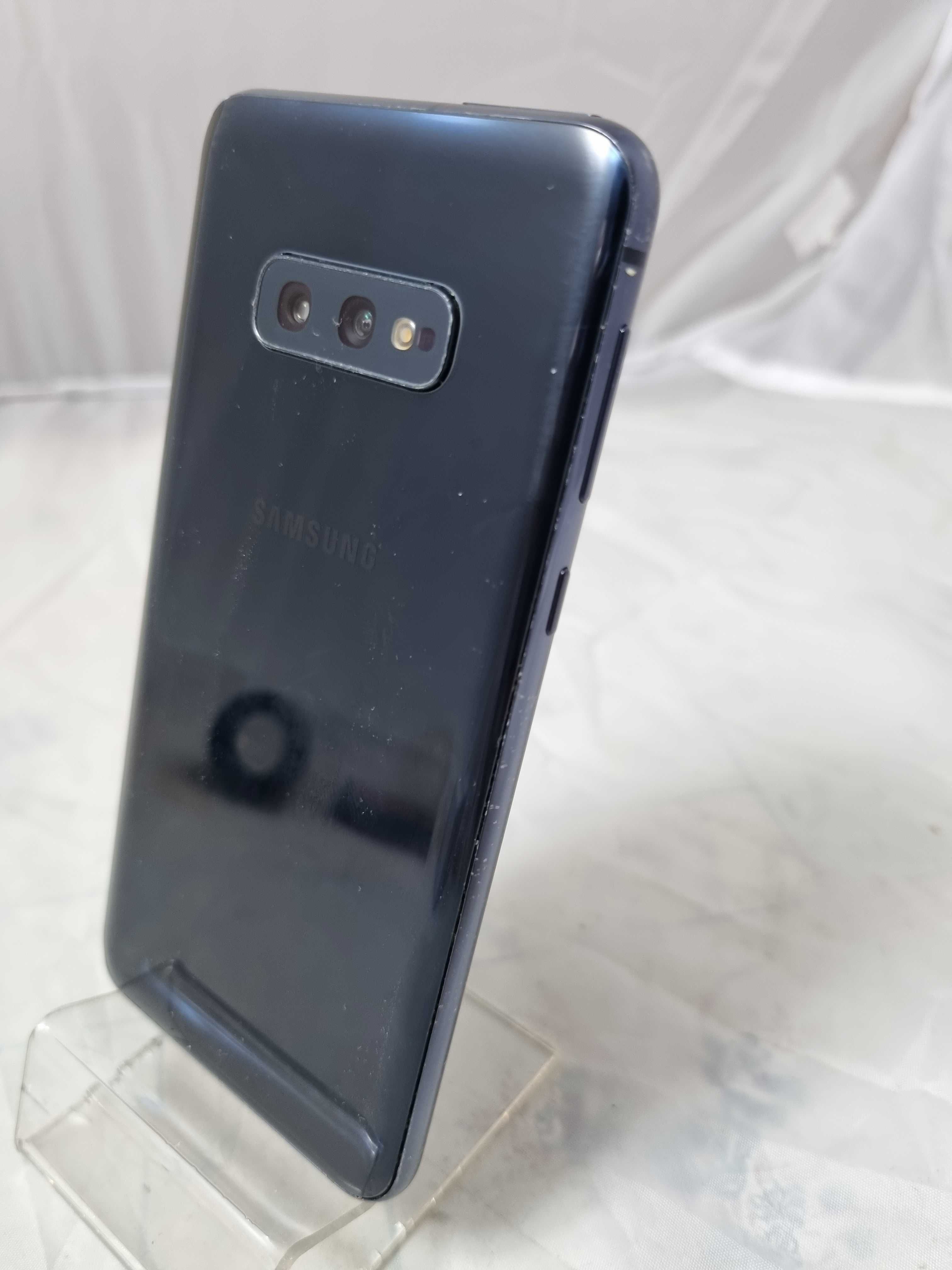 Samsung Galaxy S10e SM-G970U 128GB 5.8" Snapdragon отличное состояние
