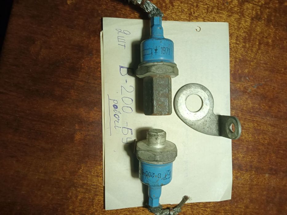 Диоды      В 200