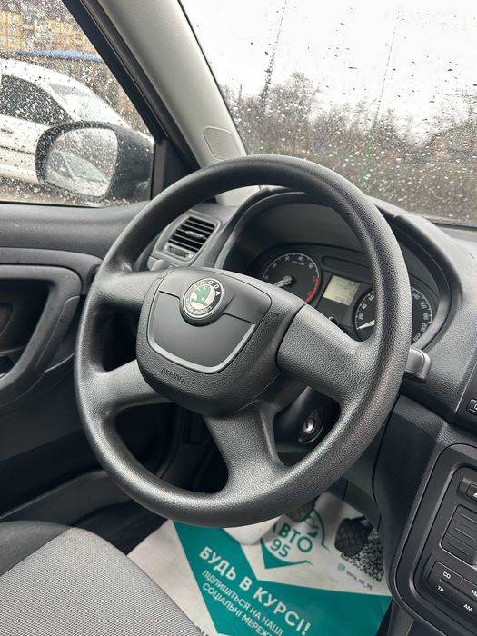 Продам Skoda Fabia  2009 рік можлива розстрочка,кредит,обмін!