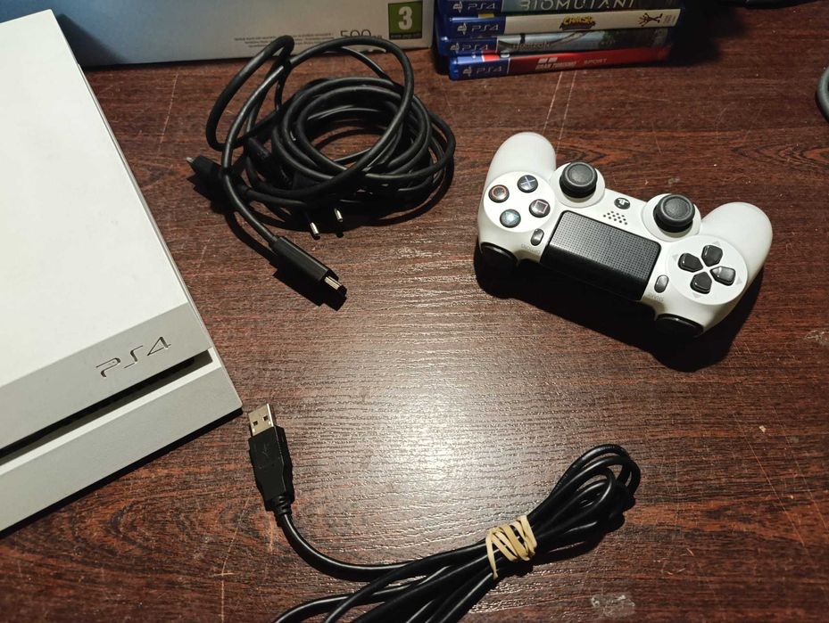 Konsola Ps4 Fat Biała 500GB stan idealny + Czyszczona