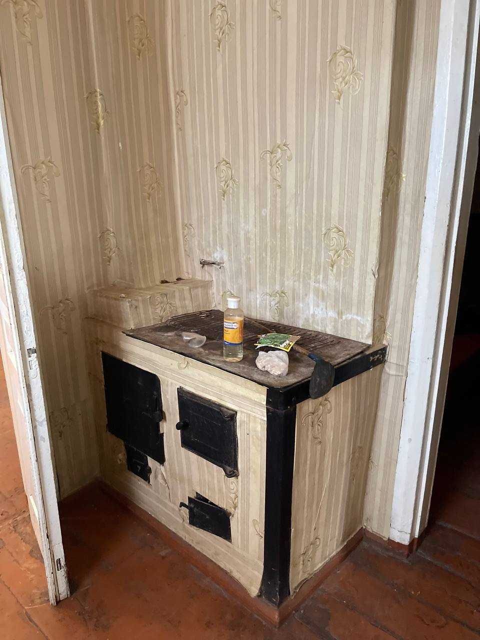 У продажу будинок біля метро Київська