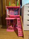Castelo da Barbie e as 3 mosqueteiras