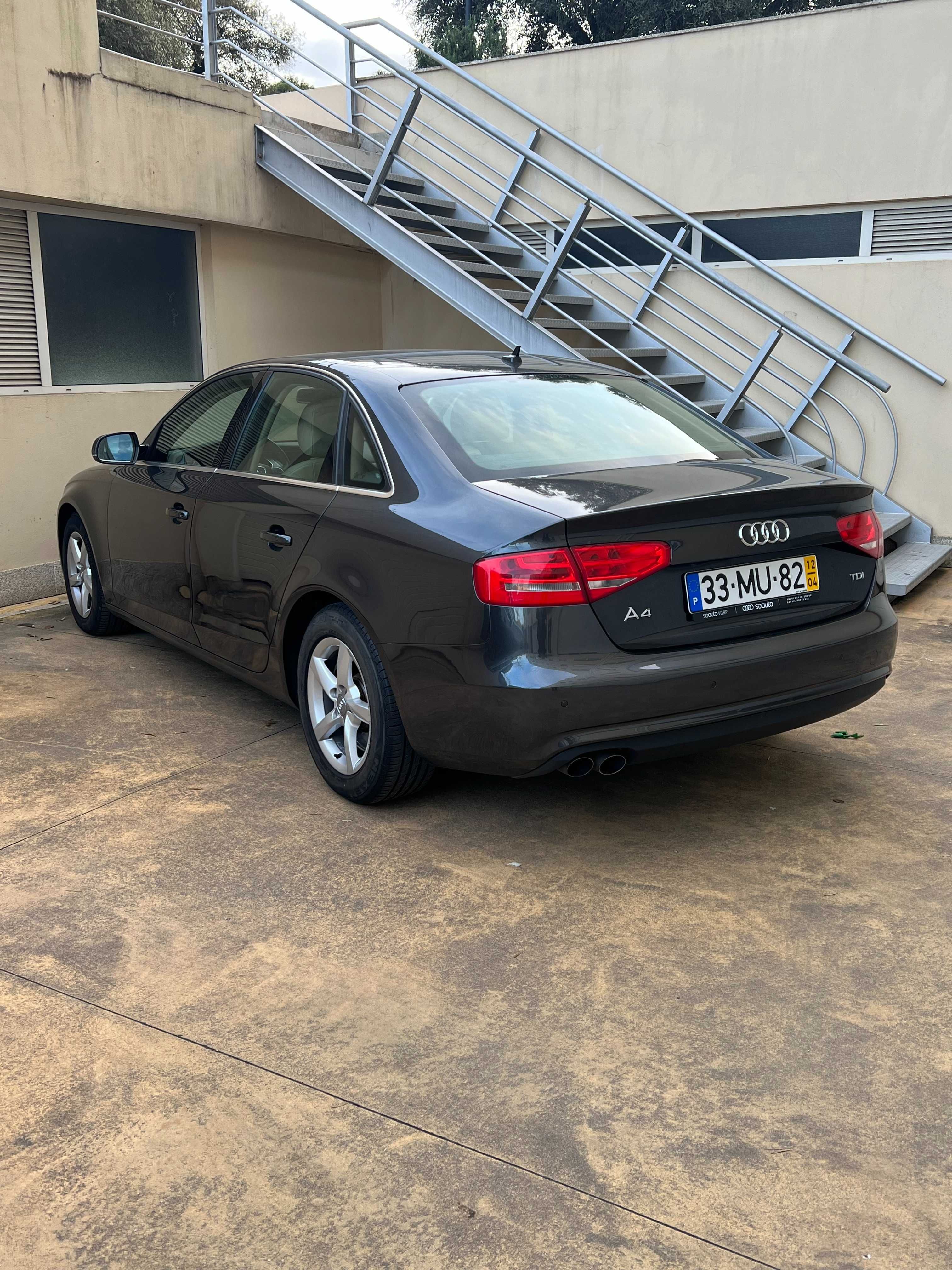 Audi A4 2.0 TDI Nacional como Novo