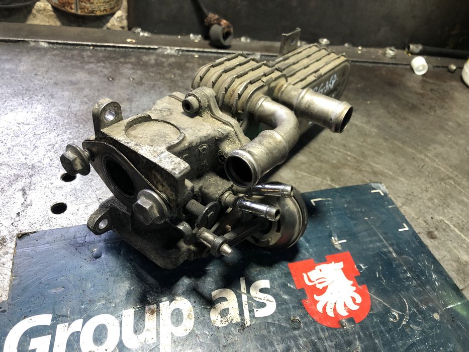 Охолоджувач теплообмінник ЕГР EGR 2.0 TDi VW Passat B6 Golf Octavia A5