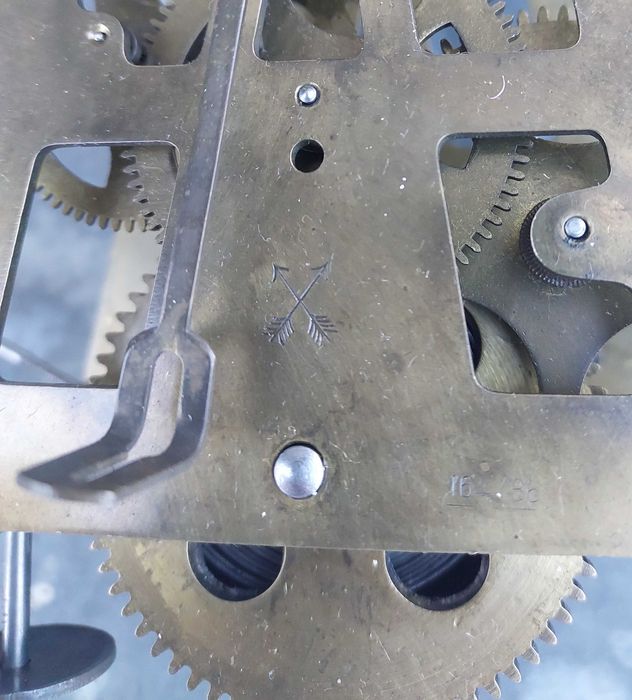 M023 Mechanizm starego zegara HAU chodzik tarcza