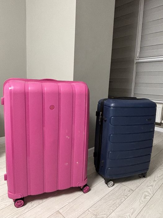 Дорожні валізи розмір л і м
