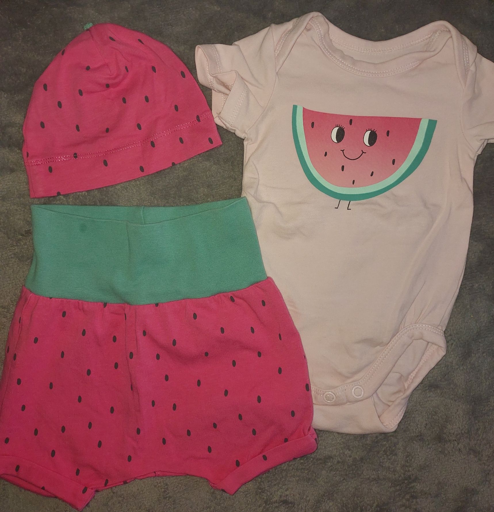 Komplet H&M rozmiar 56. Body, spodenki I czapeczka H&M, zestaw na lato