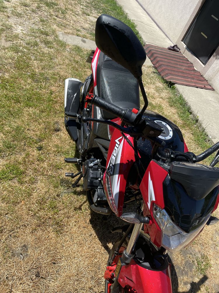 Мотоцикл Viper v200b