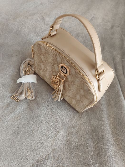 Kuferek Monnari nowy