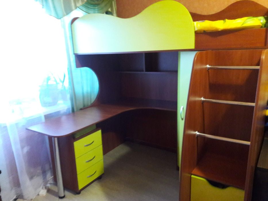 Детская кровать 3 в 1, б/у в отличном состоянии